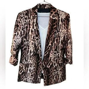 NEW “International Concepts” Leopard Faux Suede Jacket/Blazer Sz M .
